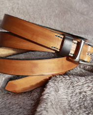 ceinture-cuir-fine-artisanal-sur-mesure-maroquinier-florac