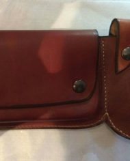 pochette-cuir-sur-mesure-avec-etui-couteau-cordonier-artisanal-florac-cevennes-grandadam